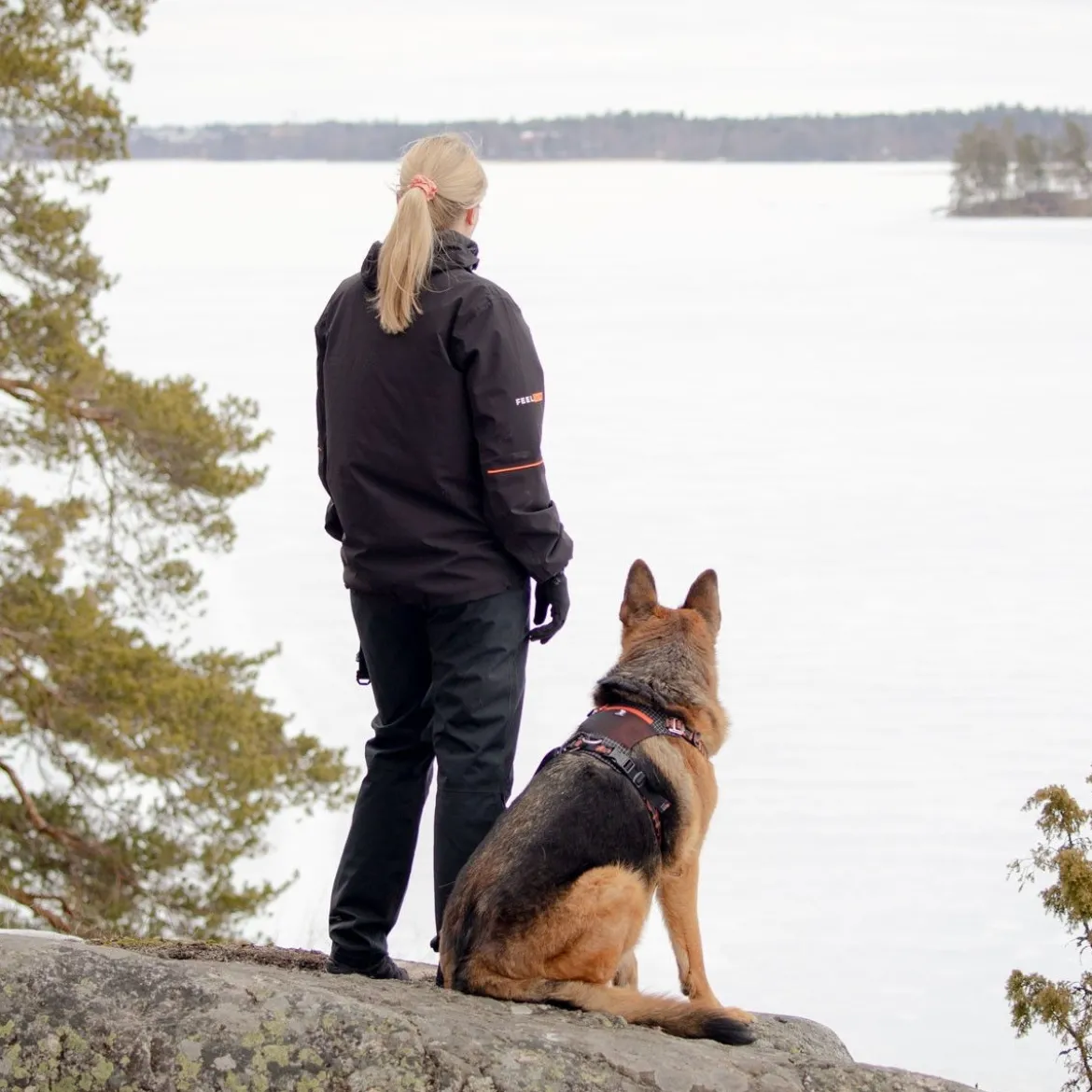 Feel Active Outdoor Hundsele med Ficka Svart
